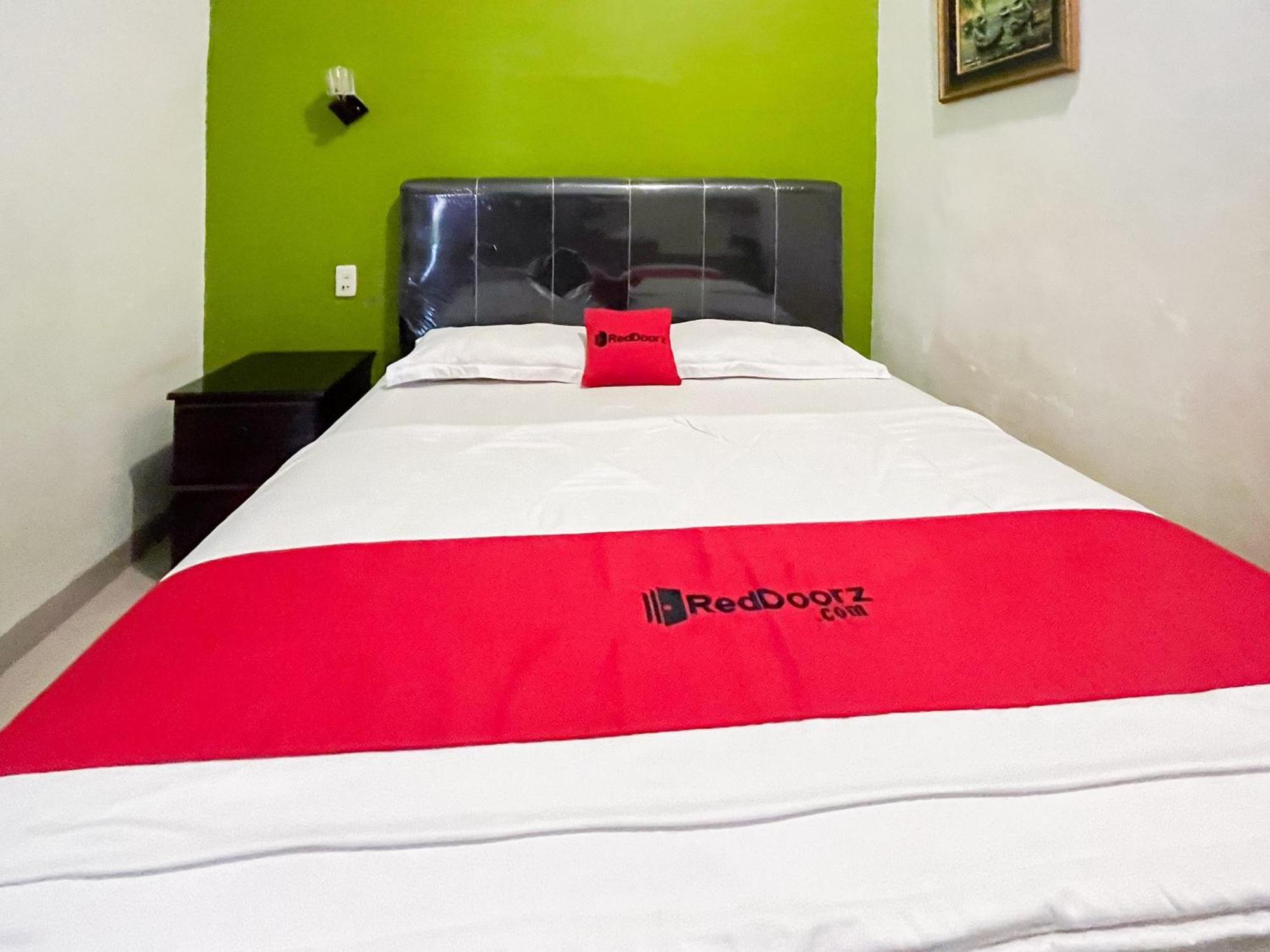 Reddoorz Near Pantai Pandan Sibolga 2 Hotel Halangan Ngoại thất bức ảnh